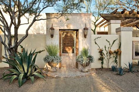traditional mexican architecture google search courtyard entry colonial house house front gate