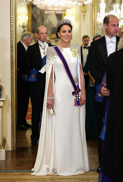 kate middleton looked regal    tiara   princess  wales