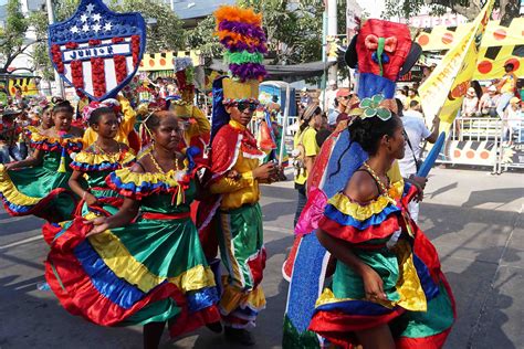 celebrating carnaval colombia  lost