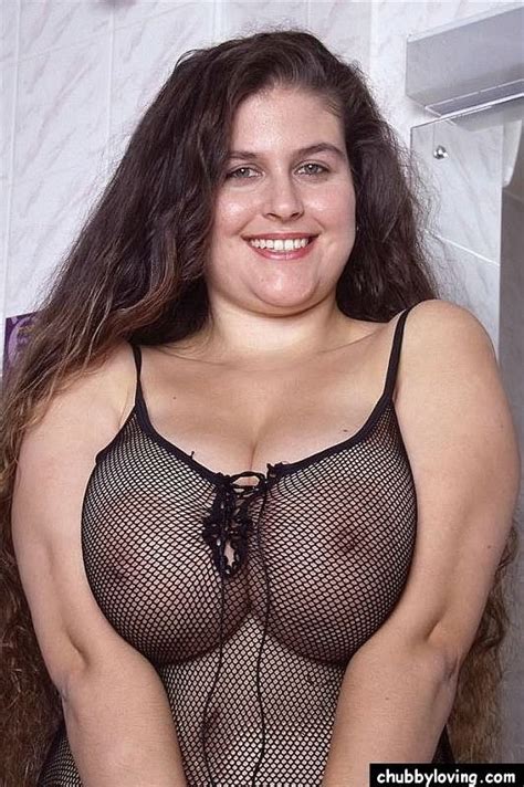 Juicy Brunette Plumper Showing Her Massive Boobs And Pussy Porn