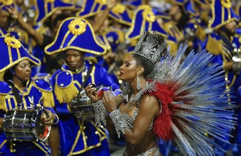 Thousands Of Sexy Samba Dancers Gather For Carnival In