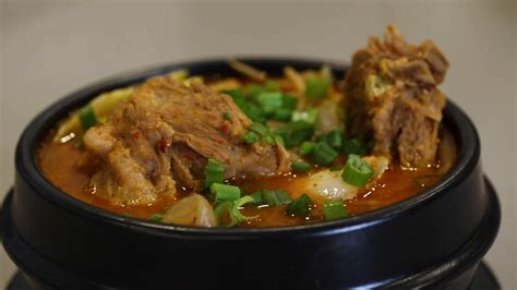 korean pork neck soup recipe  maklano