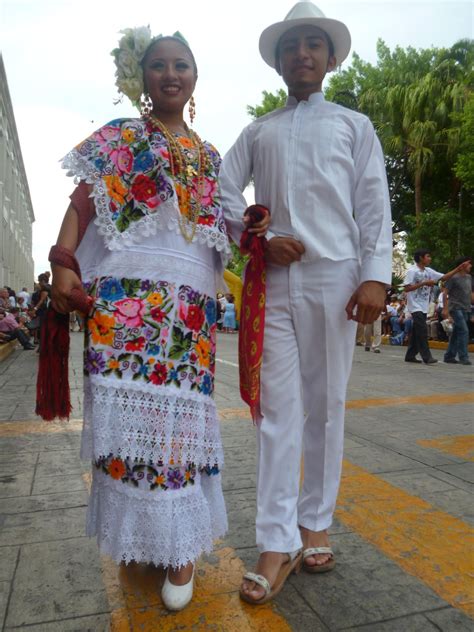 Trajes Regionales De México Yucatan Traje Tipico Moda De Mexico