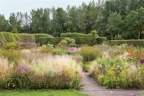 piet oudolfs personal gardens  hummelo flower magazine