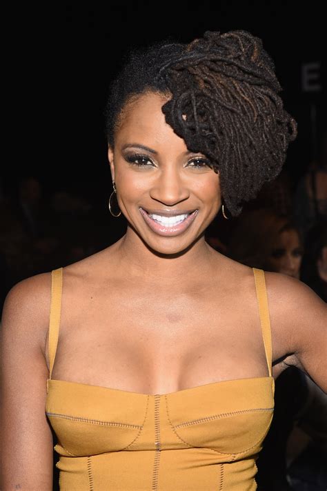 shameless star shanola hampton on v and kev s crumbling