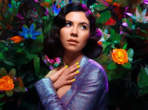 Marina And The Diamonds I D Rather People Listen To My Music Instead