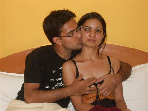 first night honeymoon wife saree bra sex suhagraat manate huye pics