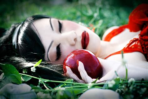 snow white dead model allana skye inominatus flickr