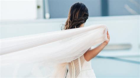Real Brides Reveal How I Would Do Over My Wedding Dress