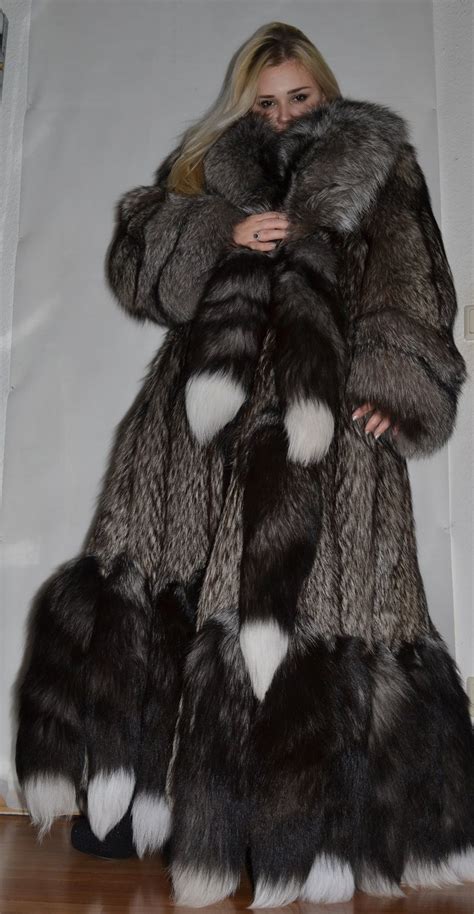 pin by lynxette on sexy silver fox furs in 2018 bont kragen