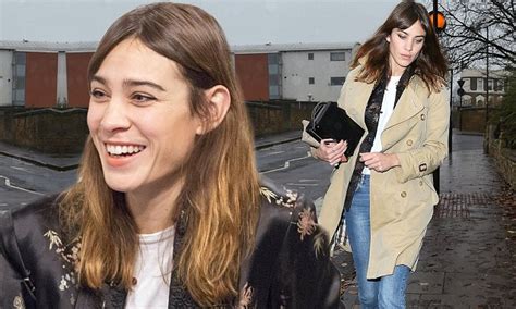 alexa chung is stylish as ever in silk kimono for itv s lorraine daily mail online