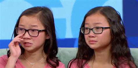 Identical Twins Meet Each Other For First Time