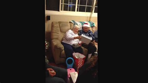 86 Year Old Grandma And 89 Year Old Grandpa Doing The Joe Boxer Youtube