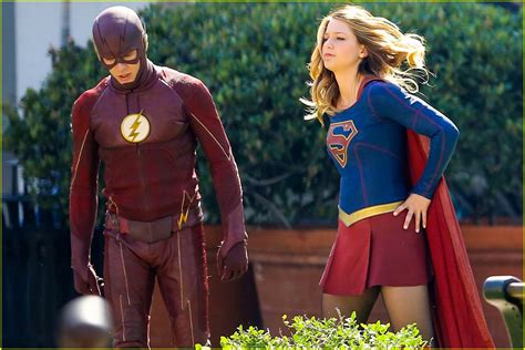 Grant Gustin And Melissa Benoist Wrap Flash And Supergirl Crossover