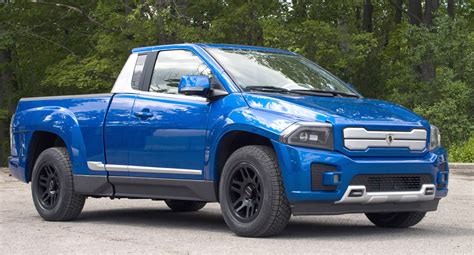 whats     electric pickup truck market