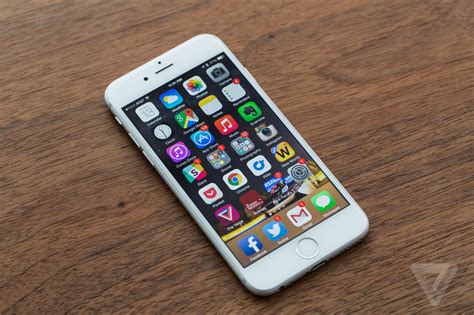 apple  partially refund  iphone users  paid  battery replacements  year