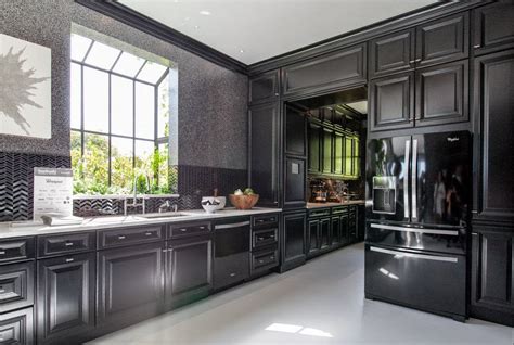 fiorito interior design  black kitchen