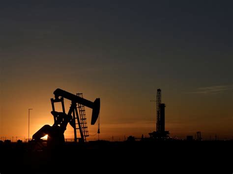 petrole le prix recule le nombre de puits augmentent challenges