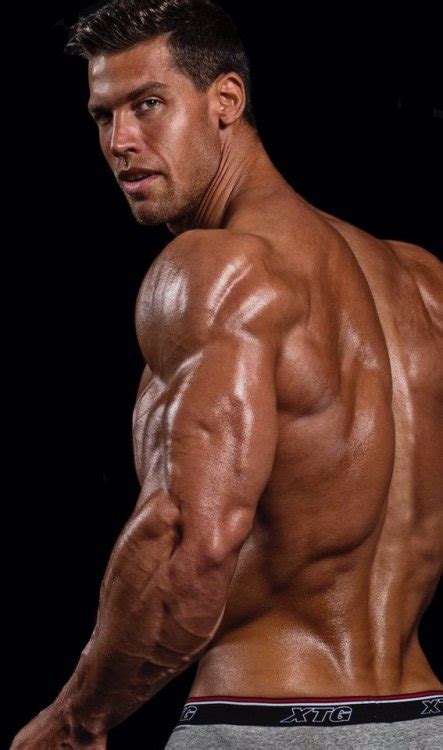 Kris Evans Is Now Known As Bodybuilder Csaba Szige Tumbex
