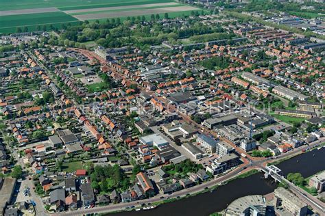 aerophotostock zwanenburg luchtfoto vormt een dubbeldorp met halfweg