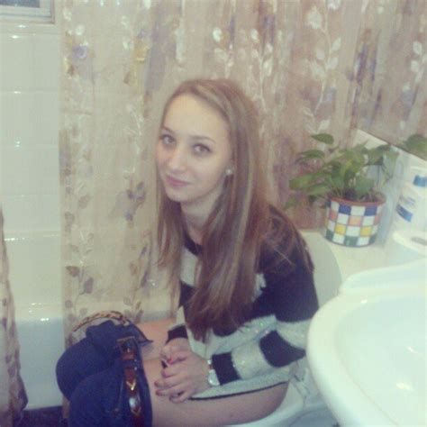 Top 101 Pictures Woman Sat On Toilet For 2 Years Pictures Updated