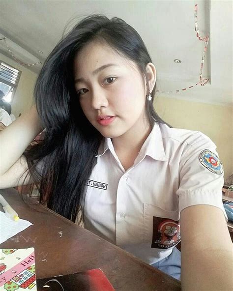 pin oleh ayra di indonesian schoolgirl gadis cantik