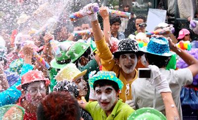 como celebrar carnaval en ecuador comecuamex
