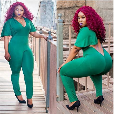 Thick And Curvy Nigerian Girl Thrills With Her Banging Body Shape In