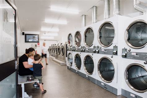 laundromat savings save time money   liquid laundromats