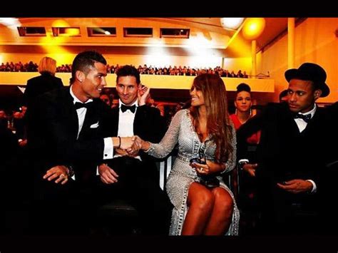 Balón De Oro La Foto De La Esposa De Messi Y Cristiano Que Es Viral