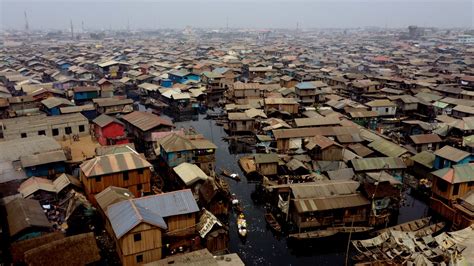 nigeria housing     floating slum  lagos bbc news