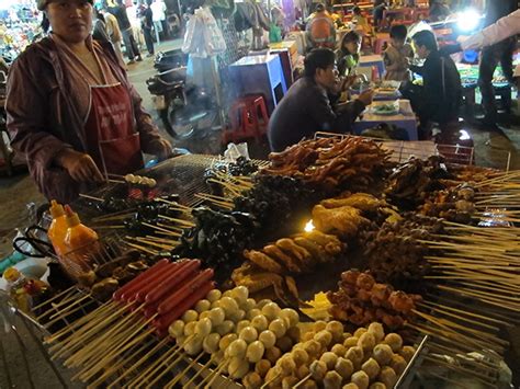 Vietnamese Street Food In The Eyes Of Foreigners Vietnam