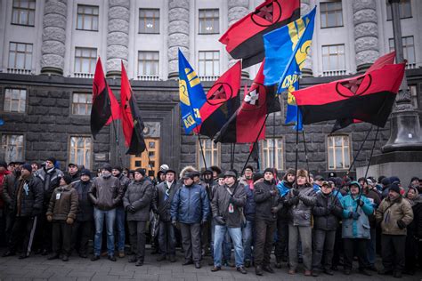 american official tells ukraine s protest leaders to find peaceful end