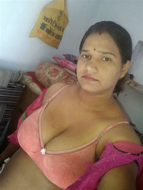 indian aunty tits