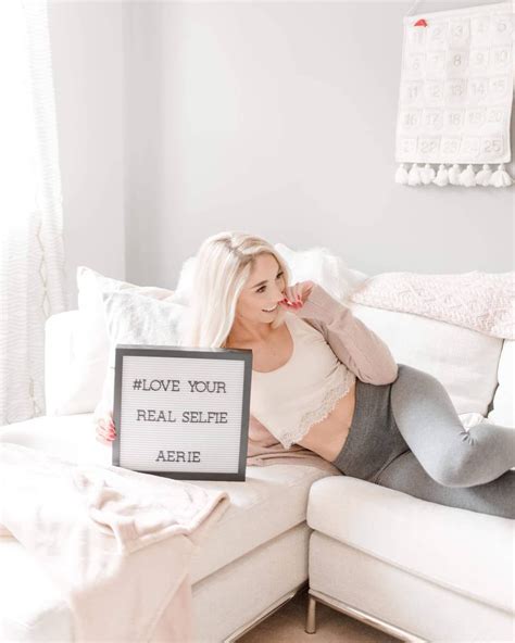 Aerie Aeriereal Love Your Real Selfie Athome Home Cozy Loungewear