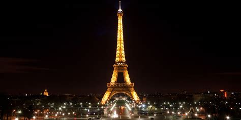 Publicar Fotos De La Torre Eiffel Iluminada Está Prohibido La Torre Eiffel