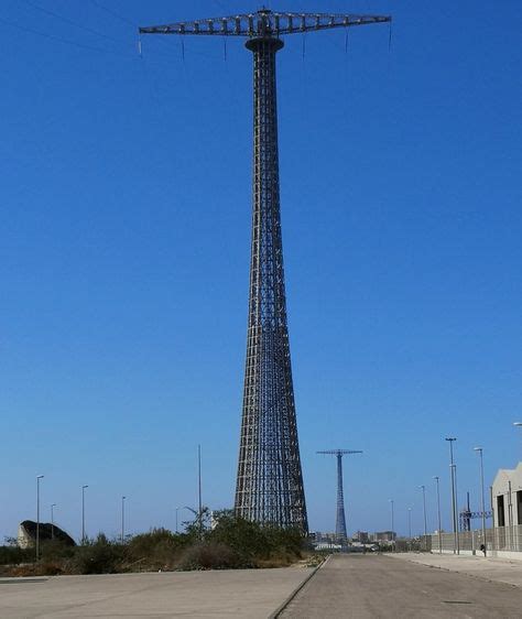 pin en guyed mast tower