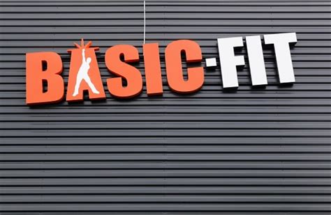 basic fit taps convert market  gyms reopen