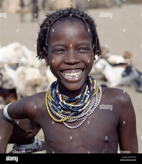 ethiopia omo delta dassanech girl stockfotos und bilder kaufen alamy