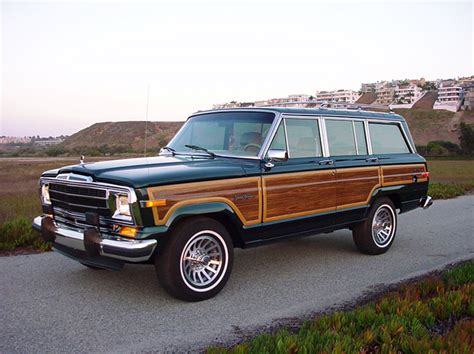 jeep grand wagoneer    red clay soul