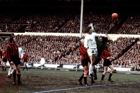 manchester city beats west bromwich albion to win the 1970