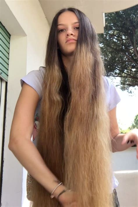 Video Thick Mane Play Realrapunzels Hair Shows Hair Lengths