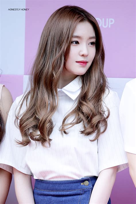 i love red velvet irene rv girlgroup and actress makeup book launch event