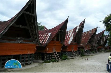 Rumah adat Suku Batak Mandailing, Sumatra, berbagi rumah adat indonesia