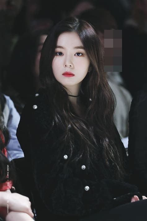 Fans Claim Irene Looked Like A Gorgeous Vampire In This