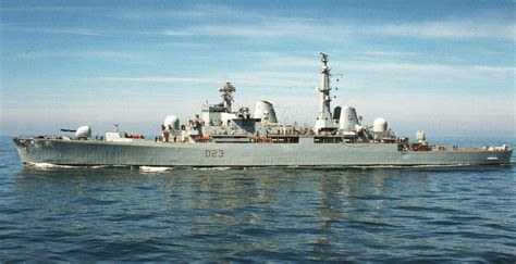 considerations   type  destroyer  royal navys future anti air warfare combatant