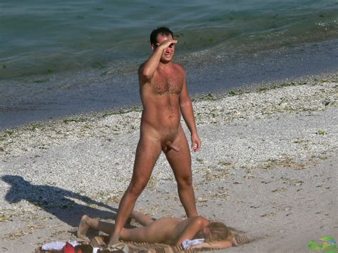 rbf06 in gallery couple caught fucking on the beach picture 6 uploaded by beachlover22 on