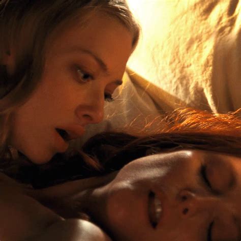 Amanda Seyfried And Julianne Moore S Nude And Lesbian Sex