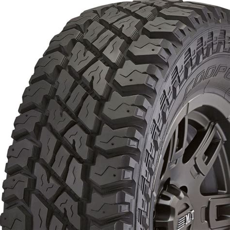 cooper discoverer st maxx tires  sale