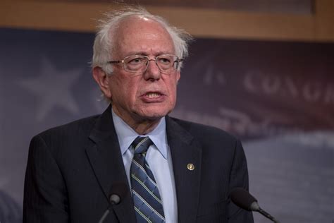 Bernie Sanders Apologizes Says He Didn’t Know About 30 000 Settlement
